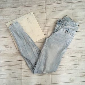 american eagle light wash distressed jeggings aeo
